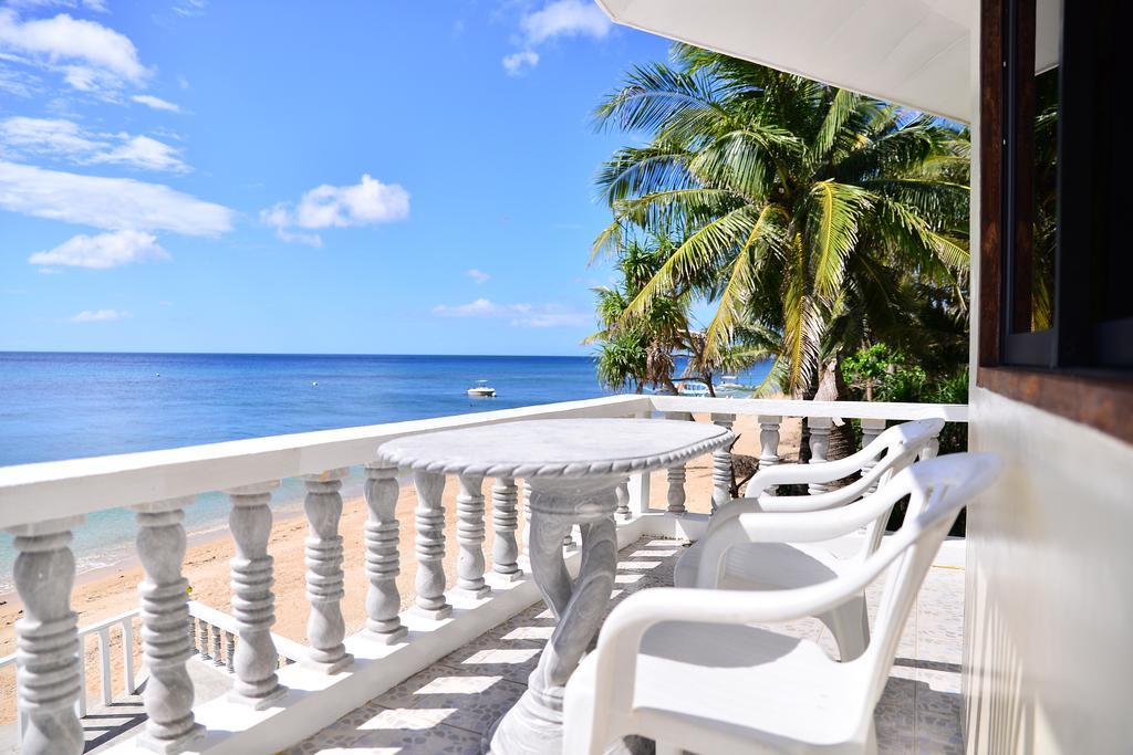 Lanas Beach Resort Romblon Island Bagian luar foto