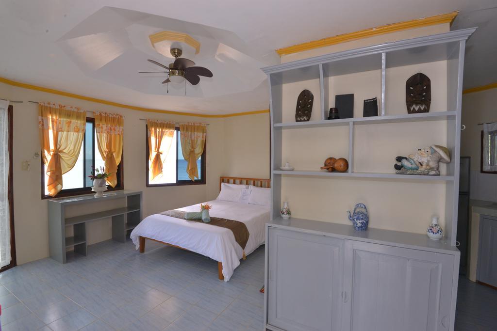 Lanas Beach Resort Romblon Island Ruang foto