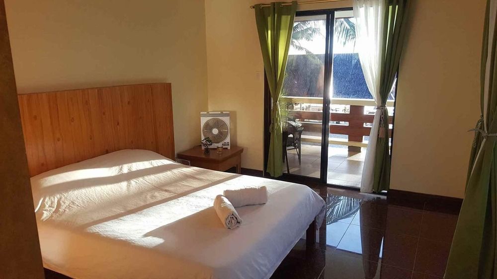 Lanas Beach Resort Romblon Island Bagian luar foto