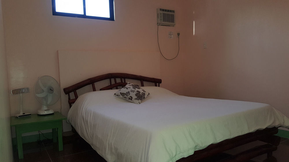 Lanas Beach Resort Romblon Island Bagian luar foto